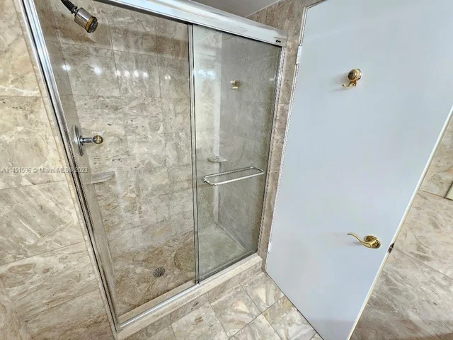 18031 Biscayne Blvd # 1401, Aventura FL 33160