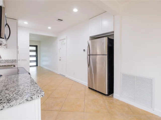 4303 NW 5th Ave, Oakland Park FL 33309