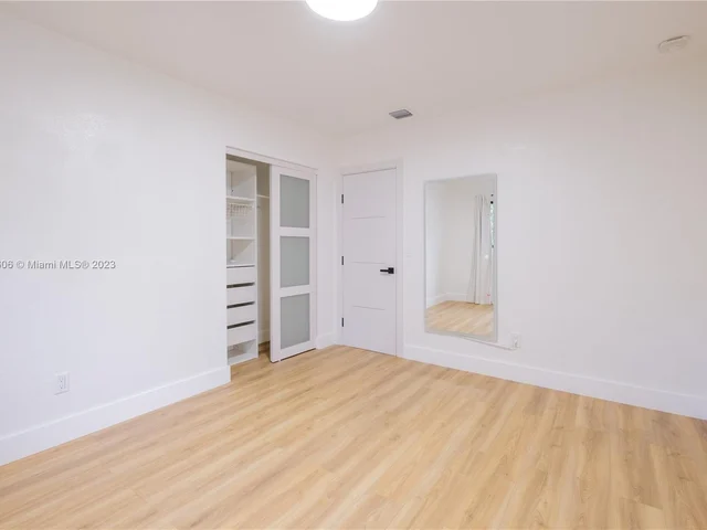 4303 NW 5th Ave, Oakland Park FL 33309