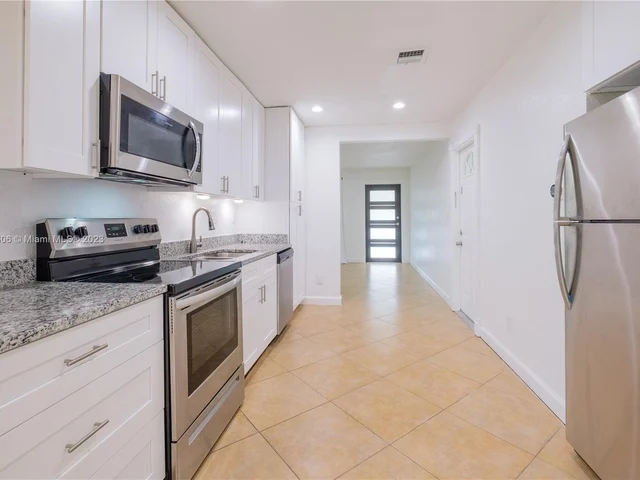 4303 NW 5th Ave, Oakland Park FL 33309