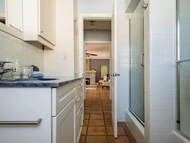 3467 Fillmore St, Hollywood FL 33021