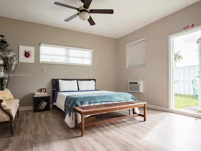 3467 Fillmore St, Hollywood FL 33021