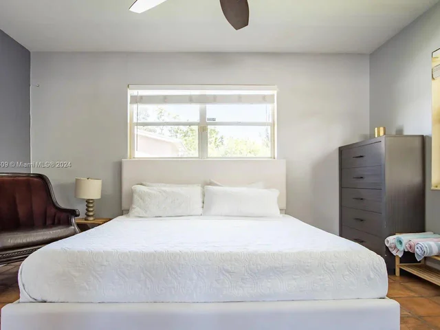 3467 Fillmore St, Hollywood FL 33021