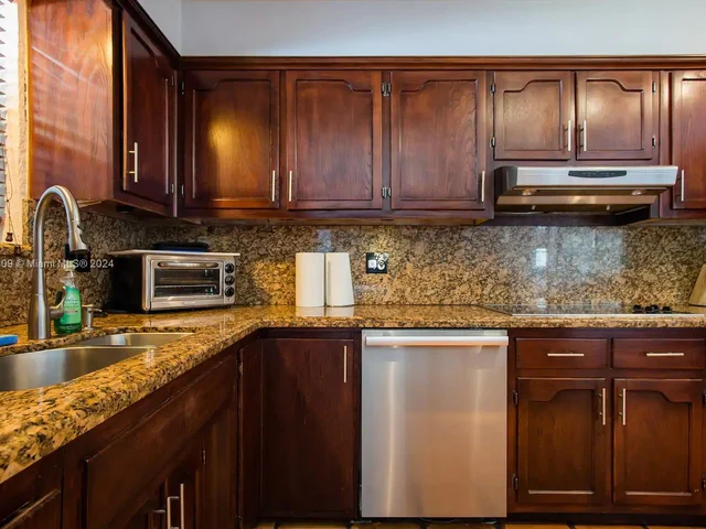 3467 Fillmore St, Hollywood FL 33021