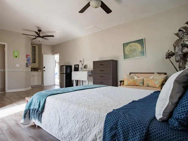 3467 Fillmore St, Hollywood FL 33021