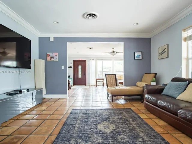 3467 Fillmore St, Hollywood FL 33021