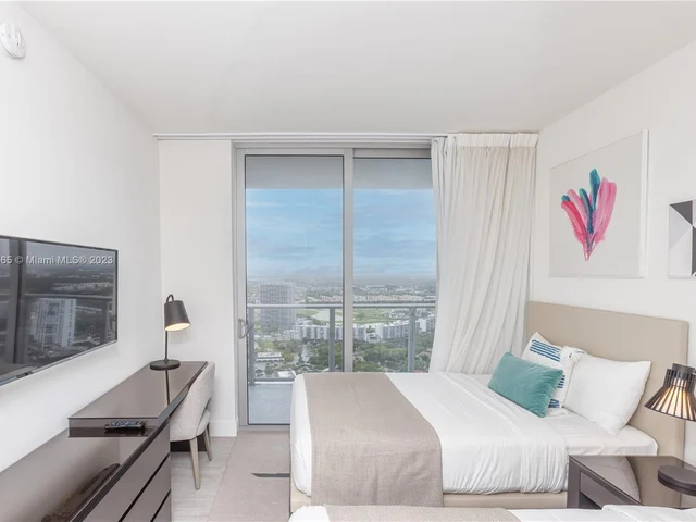 4010 S Ocean Dr # T3504, Hollywood FL 33019