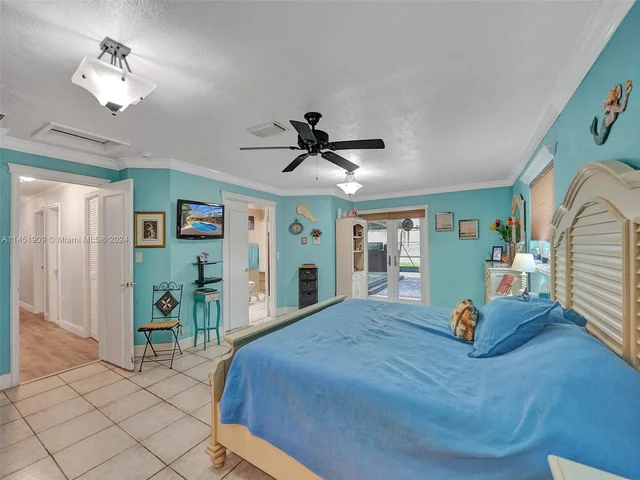 11860 Tara Dr, Plantation FL 33325