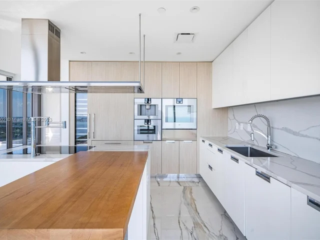 15701 Collins Ave # 2905, Sunny Isles Beach FL 33160