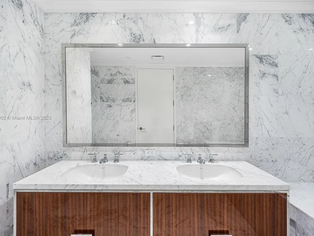 15701 Collins Ave # 2905, Sunny Isles Beach FL 33160