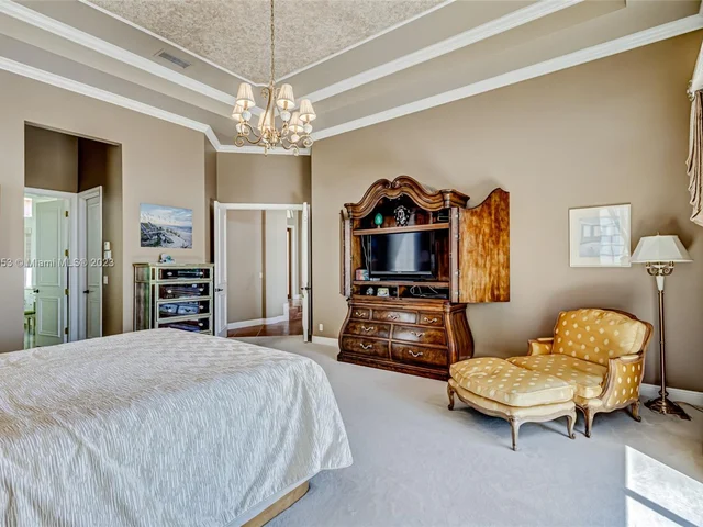 522 Les Jardin Dr, Palm Beach Gardens FL 33410