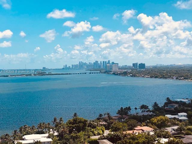 4000 Towerside Ter # 2212, Miami FL 33138