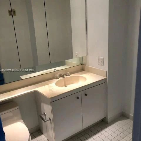 4000 Towerside Ter # 2212, Miami FL 33138