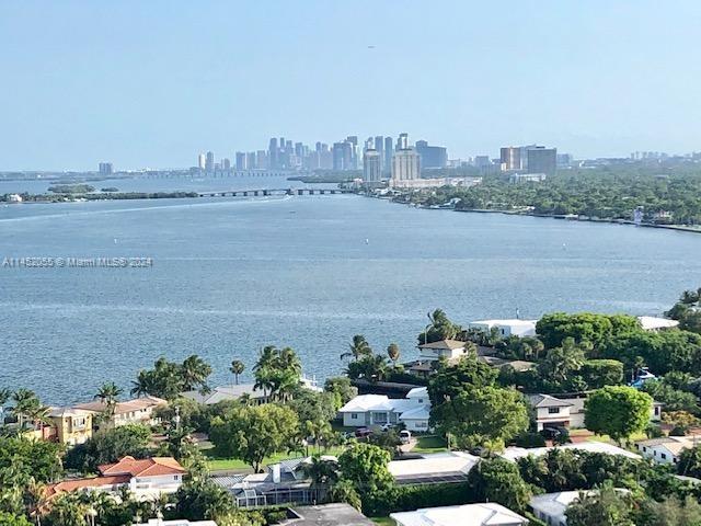 4000 Towerside Ter # 2212, Miami FL 33138