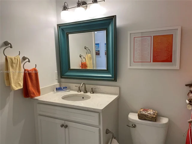 102 Ocean Breeze Dr # 102, Juno Beach FL 33408