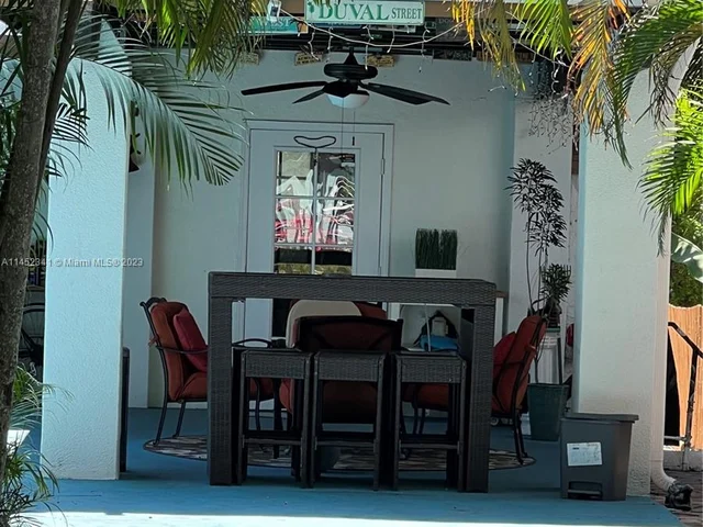 3044 SW 15th St, Miami FL 33145