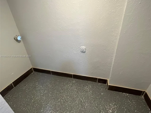 4527 NW 191st Ter, Miami Gardens FL 33055