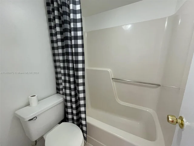 10501 W Broward Blvd # 303, Plantation FL 33324