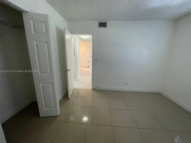 10501 W Broward Blvd # 303, Plantation FL 33324