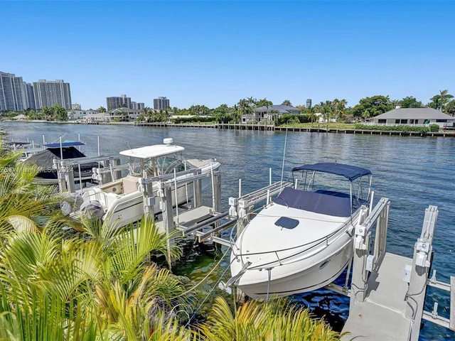 1965 S Ocean Dr # 18J, Hallandale Beach FL 33009