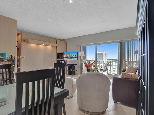 1965 S Ocean Dr # 18J, Hallandale Beach FL 33009