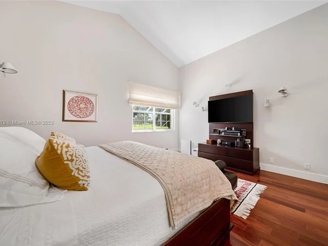 506 Misty Oaks Dr, Pompano Beach FL 33069