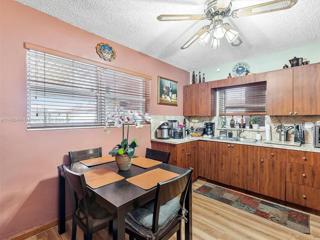 7940 SW 21st St, Miami FL 33155