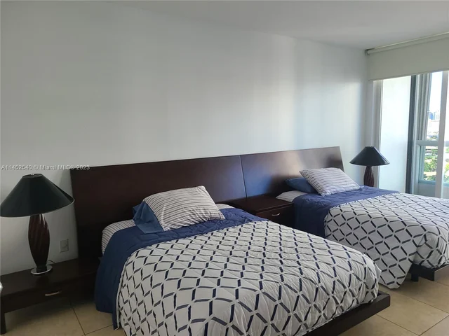 21055 Yacht Club Dr # 1602, Aventura FL 33180