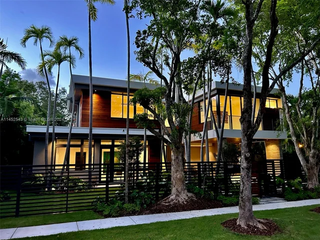 1669 Onaway Dr, Miami FL 33133