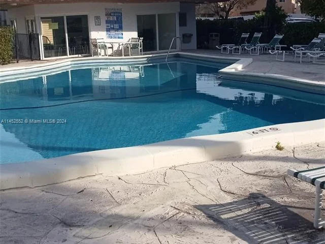 9350 SW 77th Ave # G4, Miami FL 33156