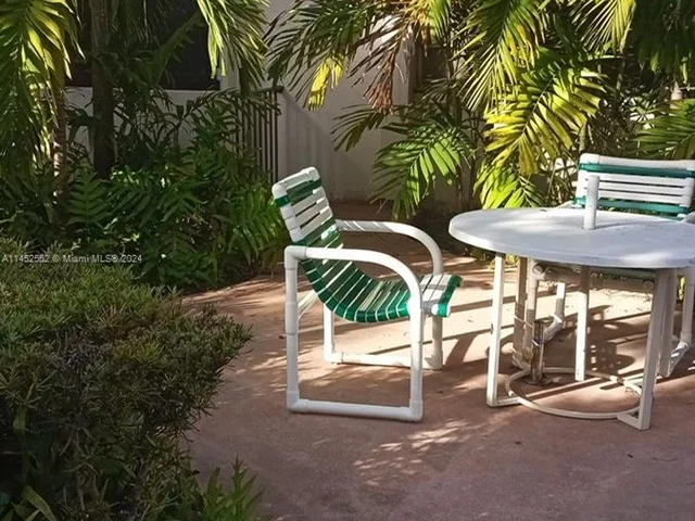 9350 SW 77th Ave # G4, Miami FL 33156