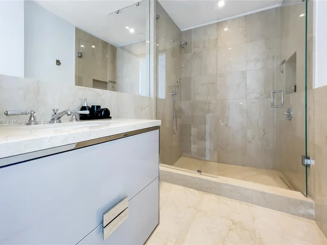 15701 Collins Ave # 3201, Sunny Isles Beach FL 33160