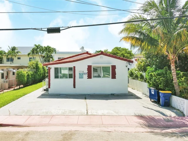 7718 Carlyle Ave # 4, Miami Beach FL 33141