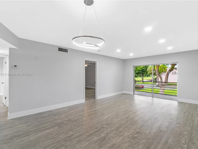 2929 Zorno Way # 2020, Delray Beach FL 33445