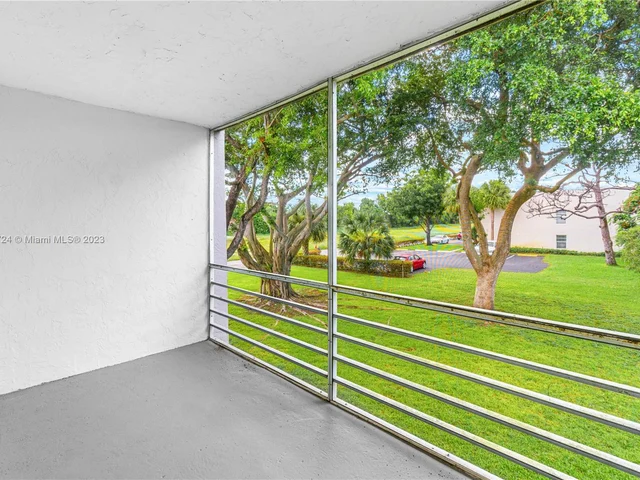 2929 Zorno Way # 2020, Delray Beach FL 33445