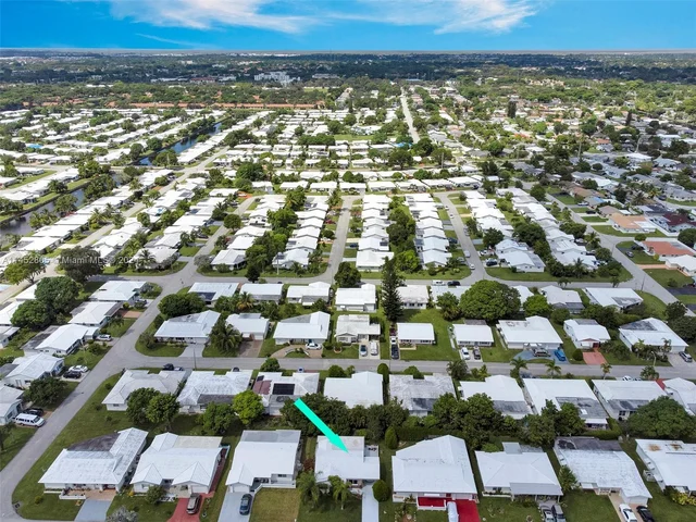 7507 NW 66th Ter, Tamarac FL 33321