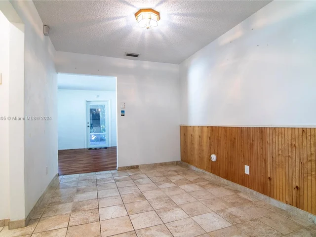 7507 NW 66th Ter, Tamarac FL 33321