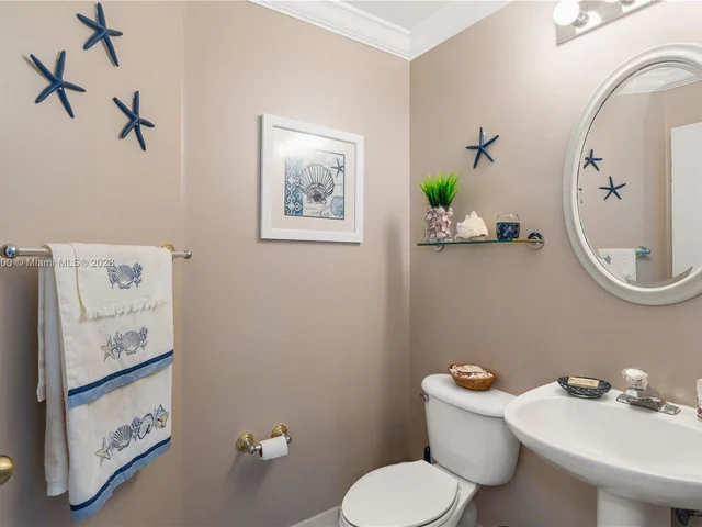 14710 SW 132nd Ct, Miami FL 33186