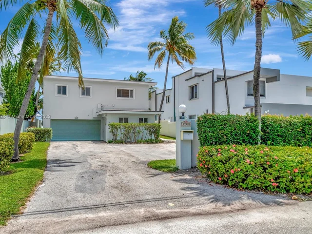 2920 N Atlantic Blvd, Fort Lauderdale FL 33308