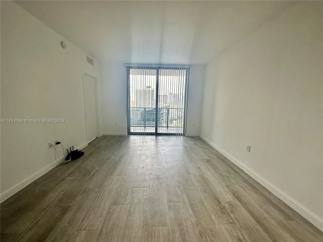 45 SW 9th St # 2310, Miami FL 33130