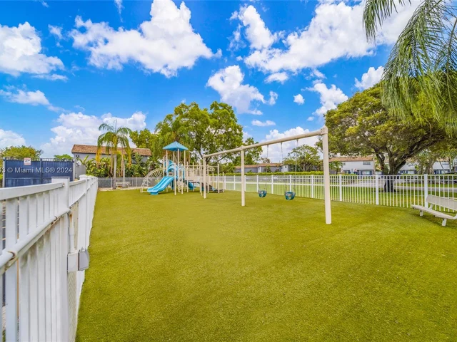 4804 NW 9th Dr # 4804, Plantation FL 33317