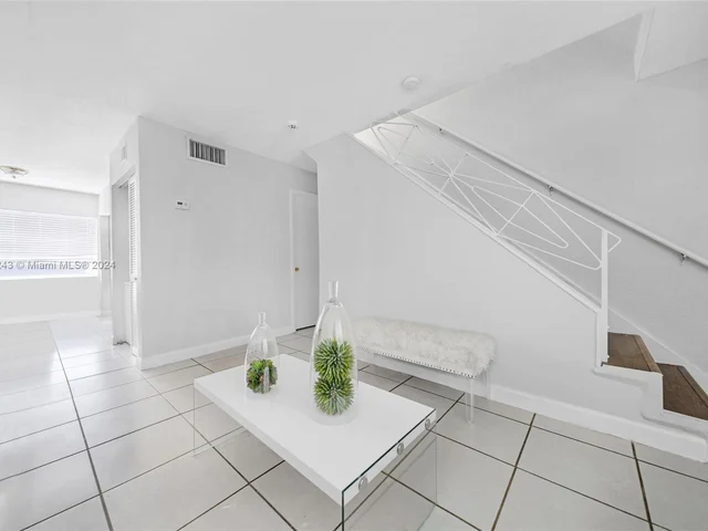 4804 NW 9th Dr # 4804, Plantation FL 33317