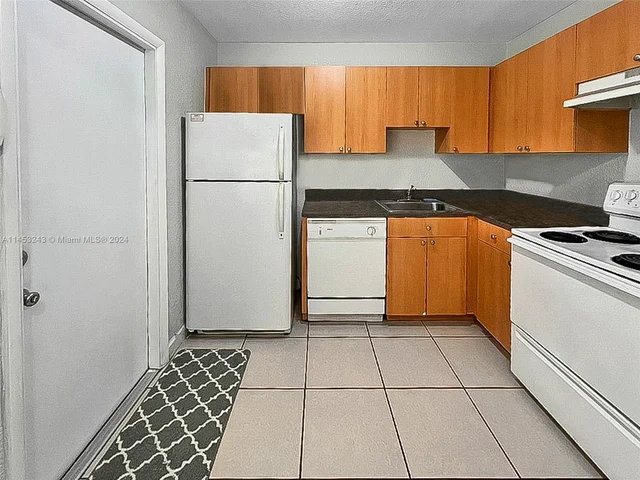 4804 NW 9th Dr # 4804, Plantation FL 33317