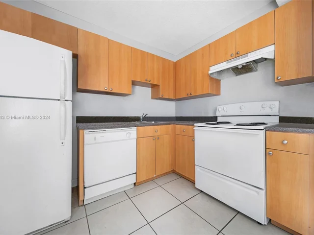 4804 NW 9th Dr # 4804, Plantation FL 33317