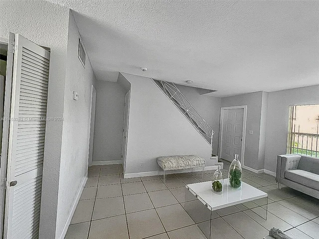 4804 NW 9th Dr # 4804, Plantation FL 33317