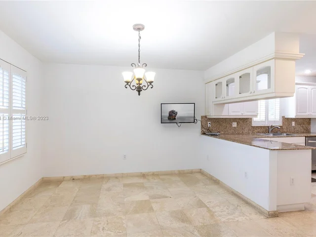 8311 SW 32nd St, Miami FL 33155