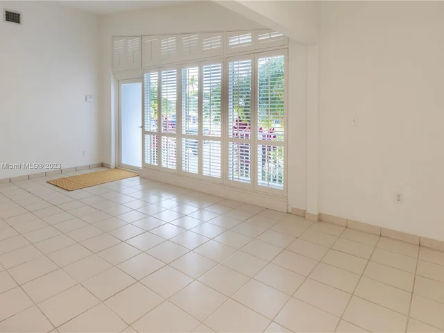 8311 SW 32nd St, Miami FL 33155