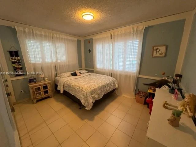 8311 SW 32nd St, Miami FL 33155