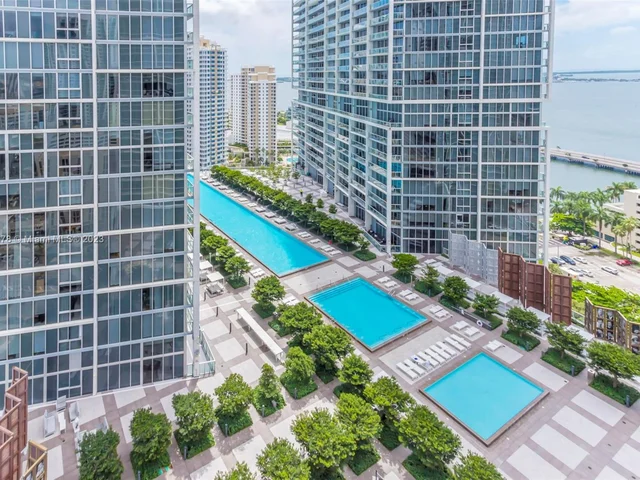 495 Brickell Ave # 1807, Miami FL 33131
