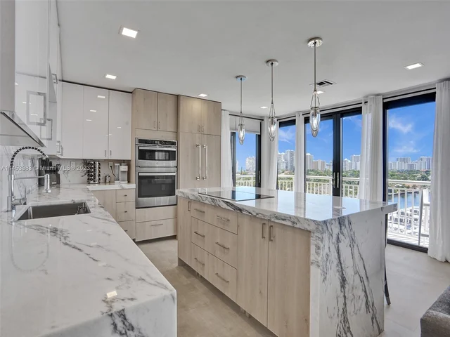 3100 NE 48th St, Fort Lauderdale FL 33308